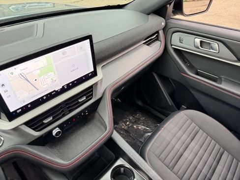 New 2026 Ford Explorer ST-Line w/ ST-Line Street Pack AWD/4WD image 25