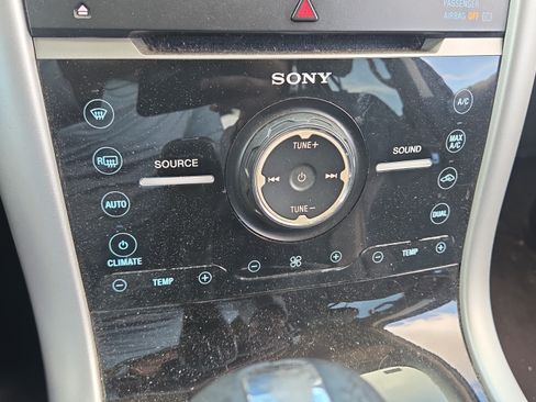 Used 2013 Ford Edge Limited AWD/4WD image 30
