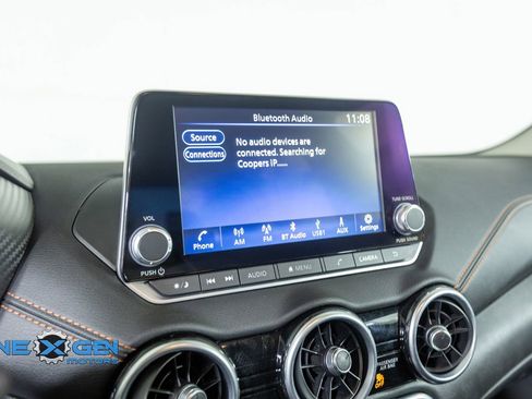Used 2022 Nissan Sentra SR w/ SR Premium Package FWD image 17