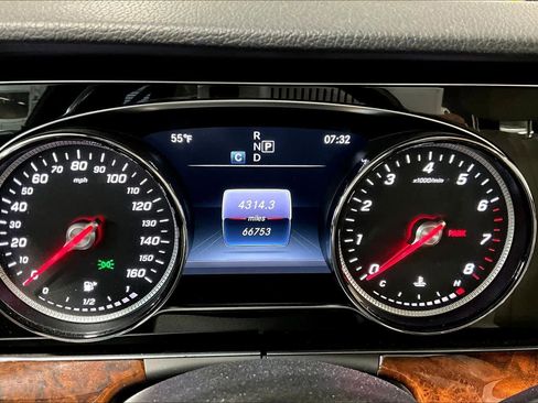 Used 2018 Mercedes-Benz E 300 image 19