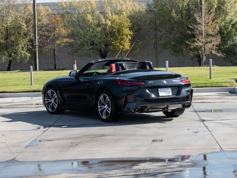 Certified 2025 BMW Z4 M40i w/ Premium Package image 3