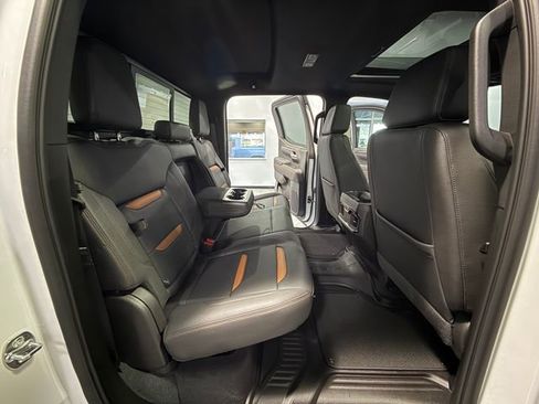 Certified 2025 GMC Sierra 1500 AT4 w/ AT4 Premium Package image 15