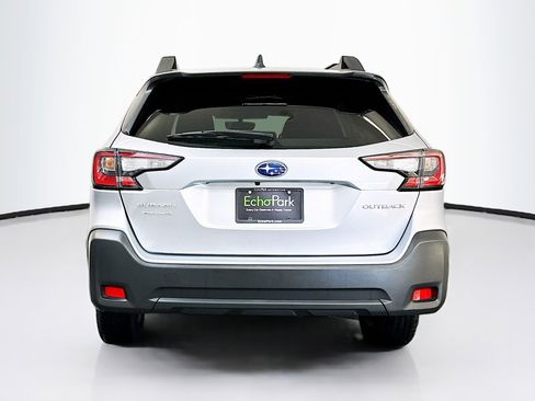 Used 2025 Subaru Outback Premium image 7
