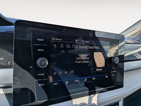 New 2026 Volkswagen Taos SE image 20