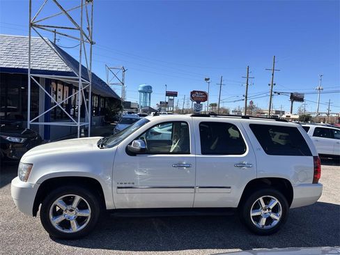 Used 2014 Chevrolet Tahoe LTZ image 4