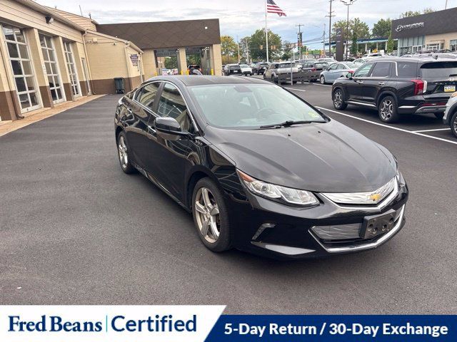 Used 2017 Chevrolet Volt LT FWD image 3