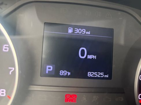 Used 2020 Kia Sportage LX w/ LX Popular Package image 2