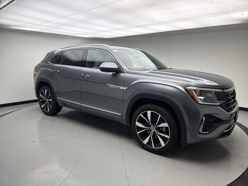 Used 2024 Volkswagen Atlas Cross Sport SEL Premium R-Line image 7