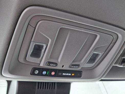 Used 2025 Chevrolet Silverado 1500 W/T w/ WT Value Package RWD image 19