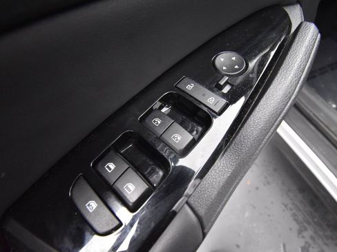 Certified 2023 Kia Sportage EX image 13