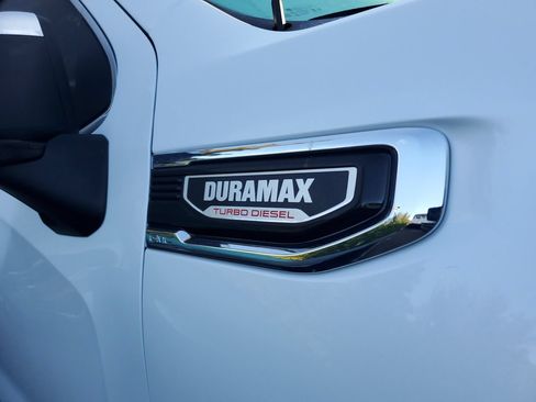 Used 2024 GMC Sierra 1500 Denali AWD/4WD image 4