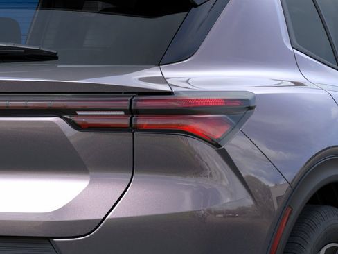 New 2026 Chevrolet Equinox EV LT FWD image 11