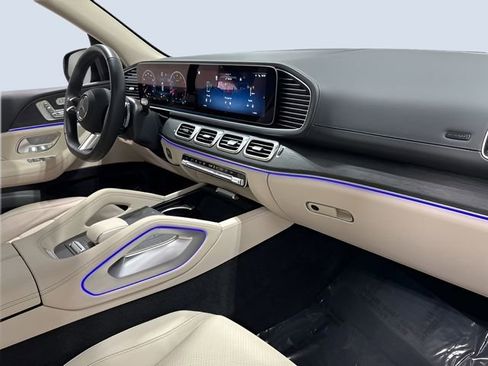 Certified 2025 Mercedes-Benz GLS 450 4MATIC image 12