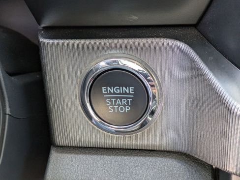 Used 2024 Ford F350 Platinum w/ FX4 Off-Road Package image 22