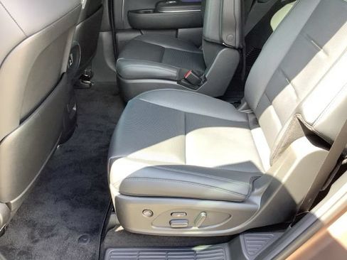 Certified 2026 Hyundai Palisade Calligraphy AWD/4WD image 9
