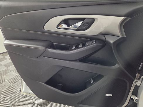 Used 2020 Chevrolet Traverse RS FWD image 20