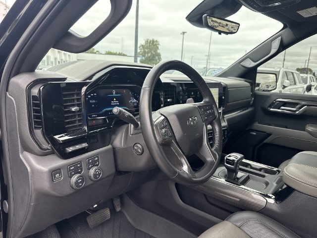 Used 2024 Chevrolet Silverado 1500 ZR2 w/ Technology Package AWD/4WD image 10