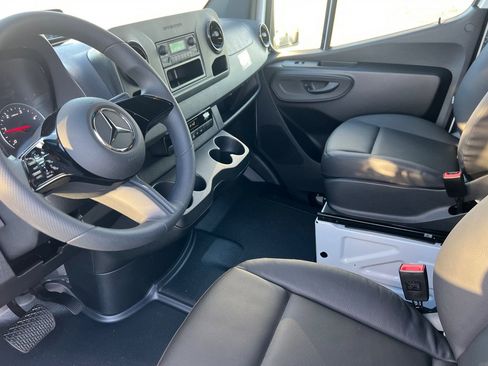 New 2026 Mercedes-Benz Sprinter 2500 image 12