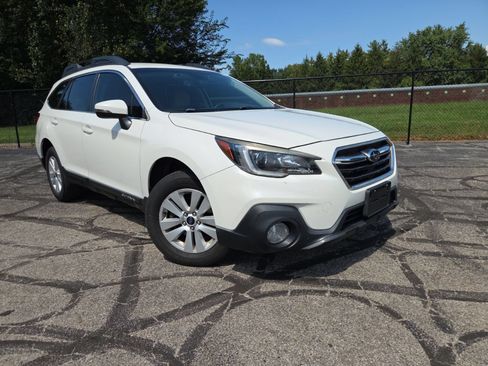 Used 2018 Subaru Outback 2.5i Premium AWD/4WD image 21