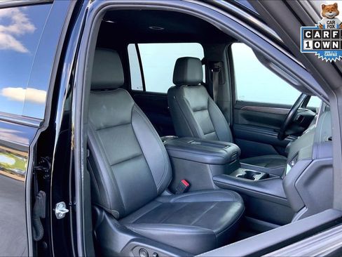 Used 2022 Chevrolet Suburban Z71 w/ Luxury Package AWD/4WD image 7