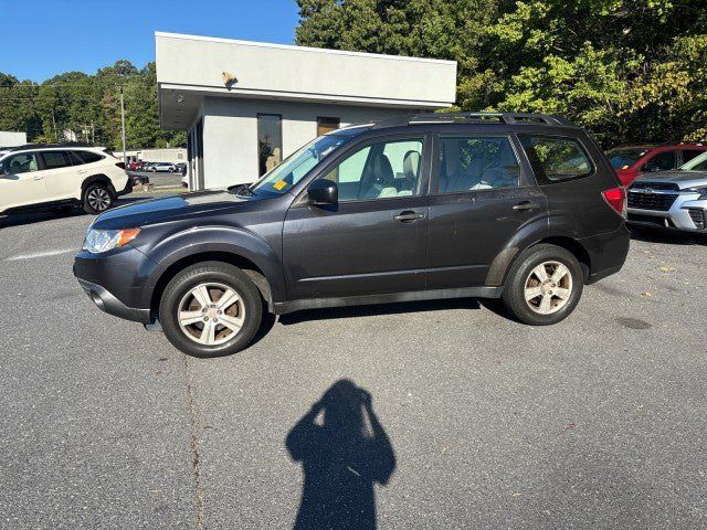 Used 2010 Subaru Forester 2.5X AWD/4WD image 2