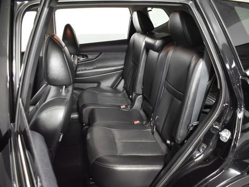 Used 2016 Nissan Rogue SL AWD/4WD image 29