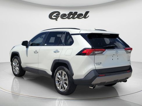 Used 2019 Toyota RAV4 Limited w/ Cold Weather Package FWD image 7