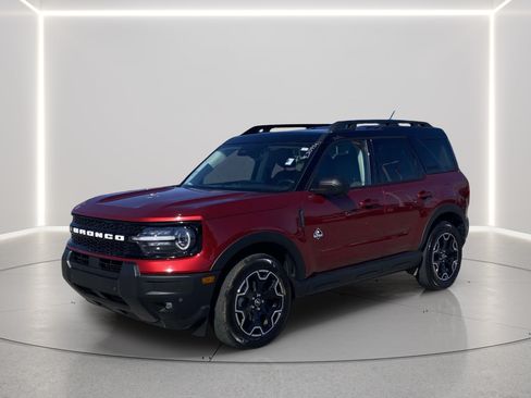 Used 2025 Ford Bronco Sport Outer Banks w/ Outer Banks Tech Package+ AWD/4WD image 1