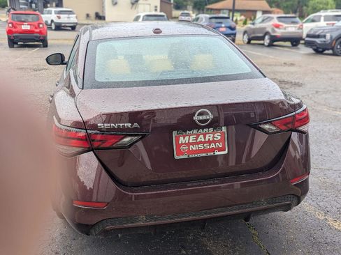Used 2025 Nissan Sentra SV w/ SV Premium Package FWD image 12