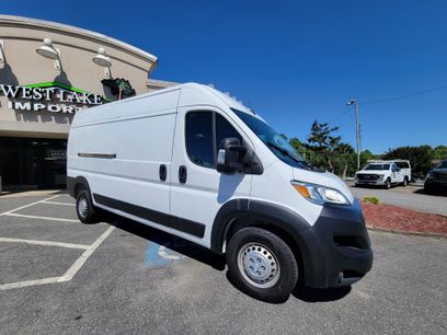 Used 2025 RAM ProMaster 2500 w/ Convenience Group
