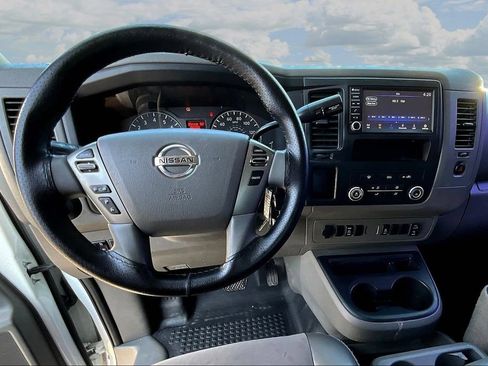 Used 2021 Nissan NV 2500 SV RWD image 10