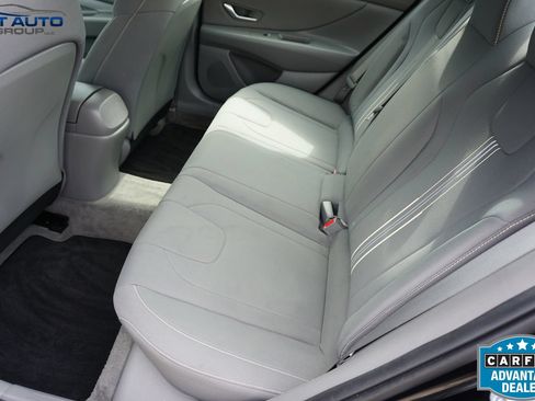 Used 2023 Hyundai Elantra SEL w/ Convenience Package FWD image 19