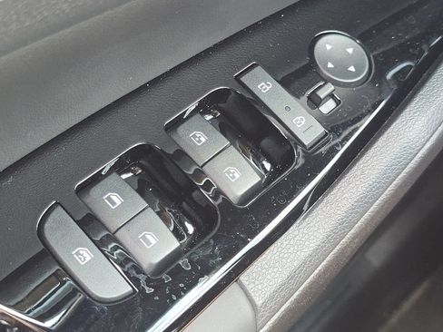 Used 2025 Kia Sportage X-Line w/ Premium Package AWD/4WD image 27
