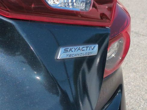 Used 2014 MAZDA MAZDA3 i Touring image 12