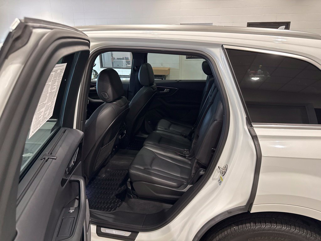 Used 2018 Audi Q7 3.0T Prestige AWD/4WD image 22