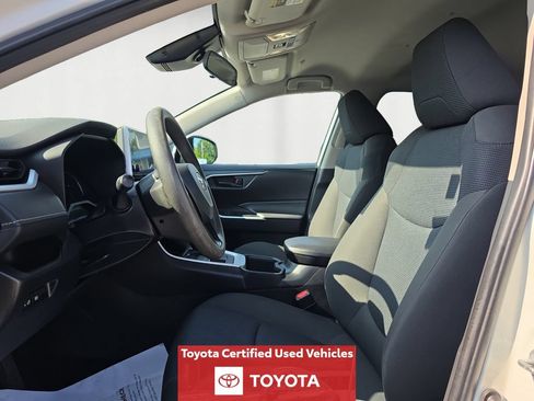 Certified 2024 Toyota RAV4 LE AWD/4WD image 11