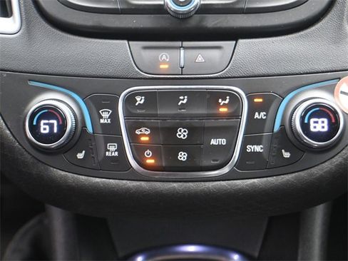 Used 2024 Chevrolet Malibu LT image 19