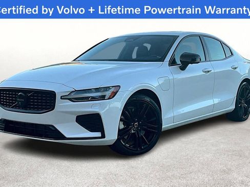 Certified 2024 Volvo S60 T8 Plus image 14