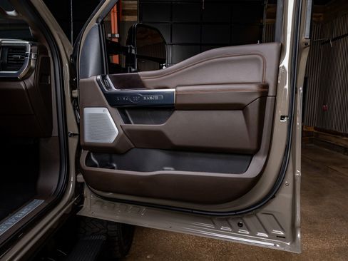 Used 2026 Ford F350 King Ranch w/ Chrome Package image 37