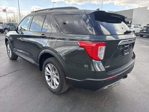 Used 2023 Ford Explorer XLT w/ Equipment Group 202A image 5