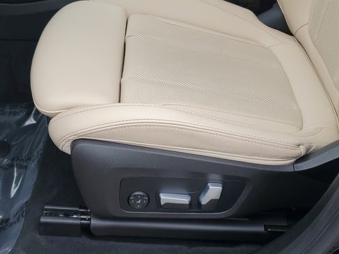 Certified 2023 BMW X3 xDrive30i w/ M Sport Package AWD/4WD image 9