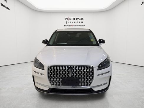 Used 2023 Lincoln Corsair FWD w/ Equipment Group 101A image 8