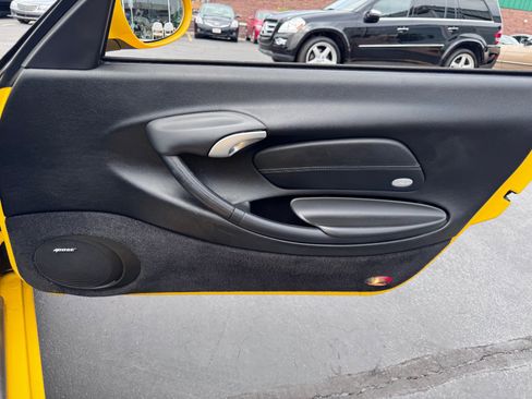 Used 2003 Porsche Boxster RWD image 23
