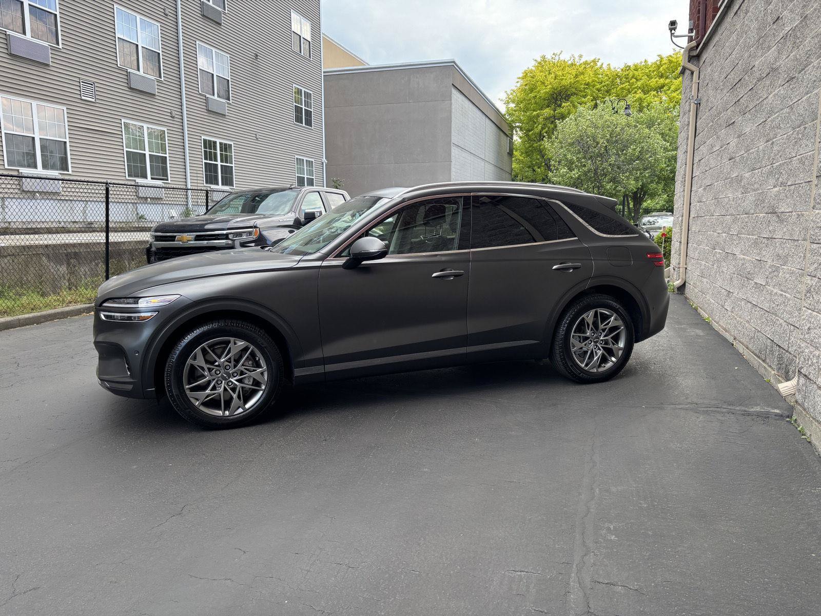 Used 2023 Genesis GV70 2.5T w/ Advanced Package AWD/4WD image 3