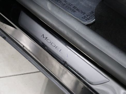 Used 2023 Tesla Model Y Long Range image 26