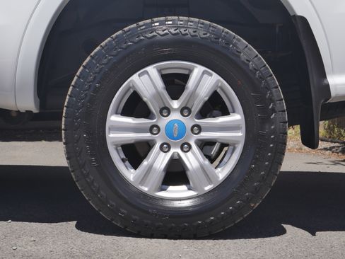 Used 2019 Ford Ranger XLT w/ Equipment Group 301A Mid AWD/4WD image 17