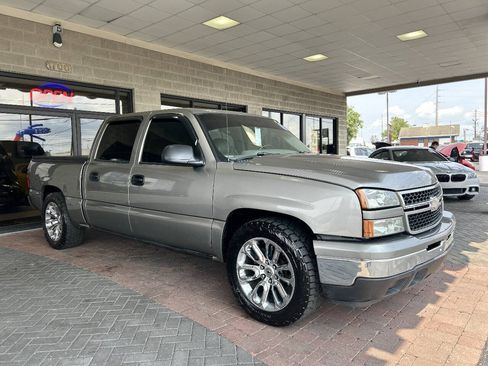 Used 2006 Chevrolet Silverado 1500 LT w/ Light Duty Power Package RWD image 19