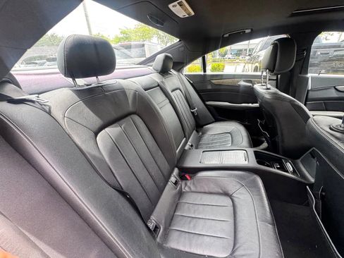Used 2014 Mercedes-Benz CLS 550 4MATIC w/ Sport Package image 17