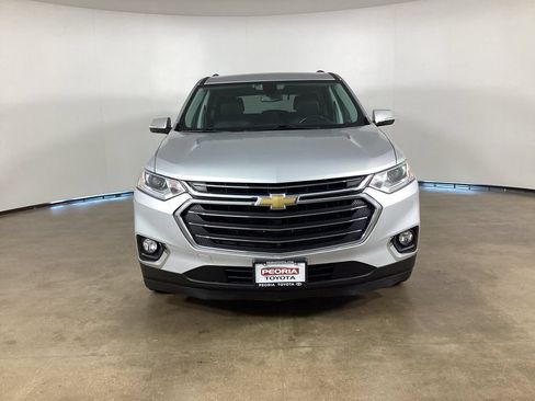 Used 2019 Chevrolet Traverse LT w/ LT Premium Package FWD image 3