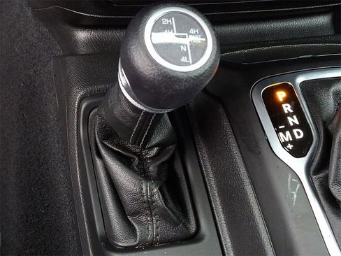 Used 2023 Jeep Wrangler Unlimited w/ Cold Weather Group image 23